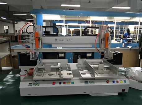 Automatic
screwing machine
